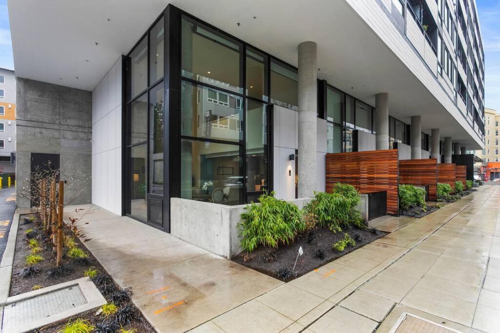 Airy And Open Corner Loft - 92 Walkscore Redmond Exterior foto